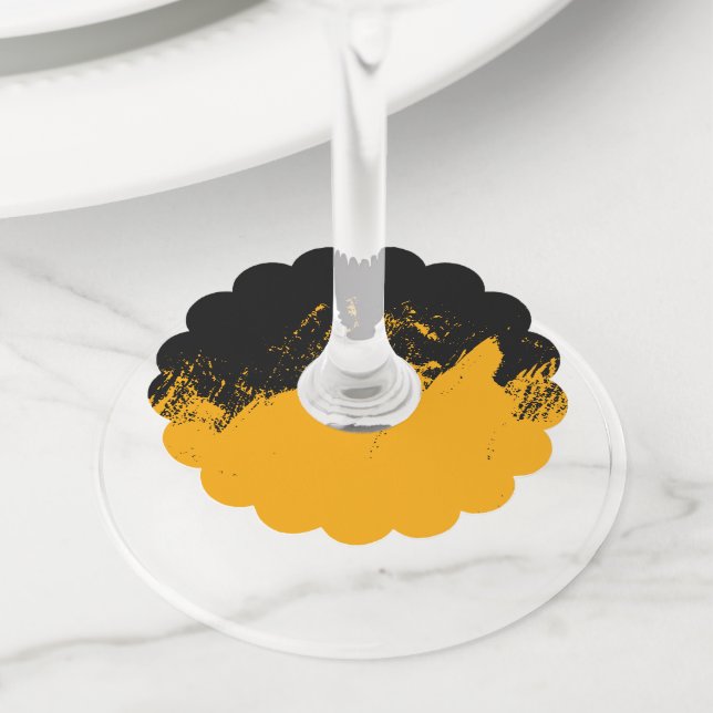 Brushstroke 3 wine glass tag (Close Up)