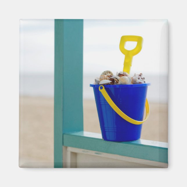 Bucket Filled With Seashells Magnet (Front)