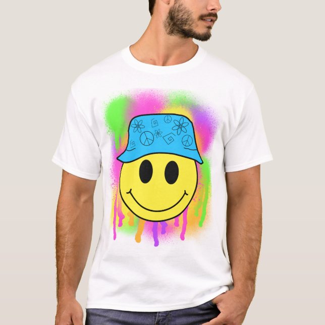 Bucket Hat Smiley T-Shirt (Front)