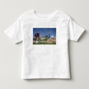 Buckingham Fountain located in Grant Park, 2 Toddler T-Shirt