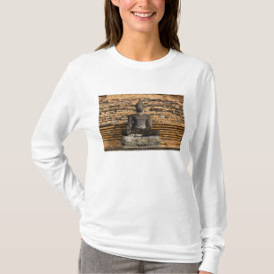 Buddha at Wat Mahathat. T-Shirt