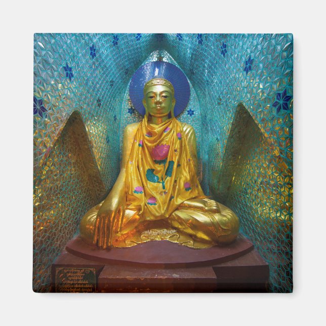 Buddha In Ornate Alcove Magnet (Front)