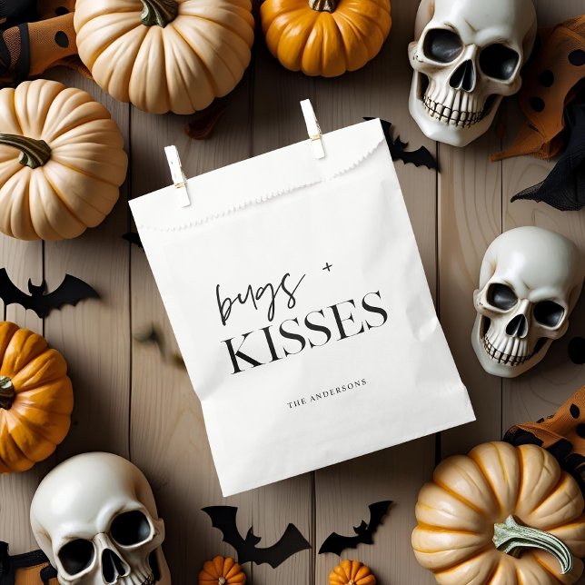 Bugs and Kisses Halloween  Favour Bag (Creator Uploaded)