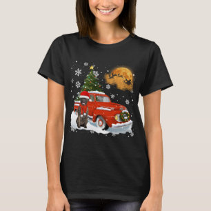 Bull Mastiff Vintage Wagon Red Truck Christmas Tre T-Shirt