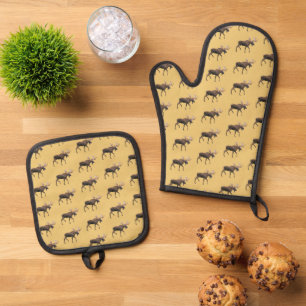 Bull Moose Oven Mitt & Pot Holder Set