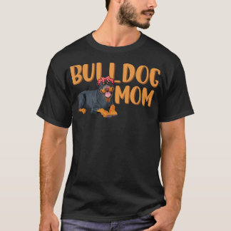 Bulldog Mum  Cute Bulldog Wear Headband Red Dot  T-Shirt