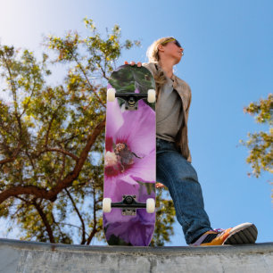 Bumblebee on Hibiscus Flower Skateboard