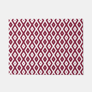 Burgundy and white diamond pattern doormat