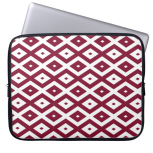 Burgundy and white diamond pattern laptop sleeve