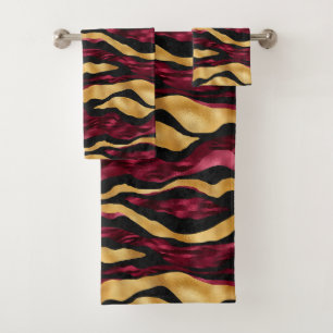 Burgundy gold tiled pattern bath towel set