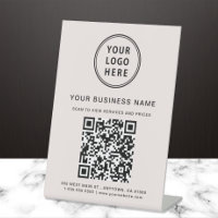 Business QR Code Logo Pink