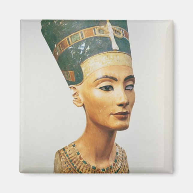 Bust of Queen Nefertiti, from the studio of the sc Magnet (Front)