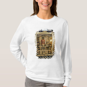 Butsudan shrine from a Damio's palace at Kyoto T-Shirt