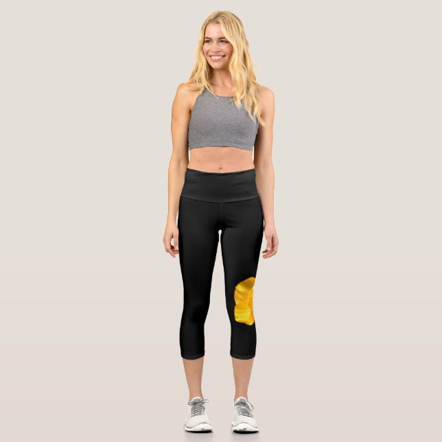 Buttercup Flower lecapcna Capri Leggings (Front)