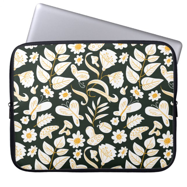 Butterflies & Flowers: Doodle Summer Pattern. Laptop Sleeve (Front)