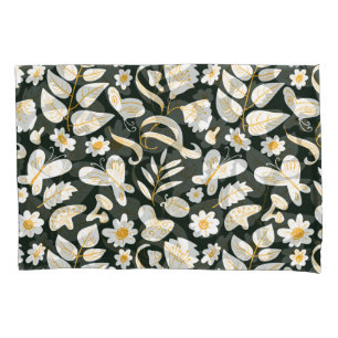 Butterflies & Flowers: Doodle Summer Pattern. Pillowcase
