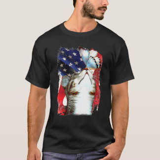 Butterfly On Cats Nose American Patriotic Flag 4th T-Shirt