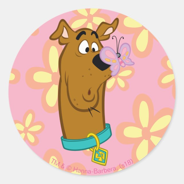 Butterfly On Scooby-Doo's Nose Classic Round Sticker (Front)
