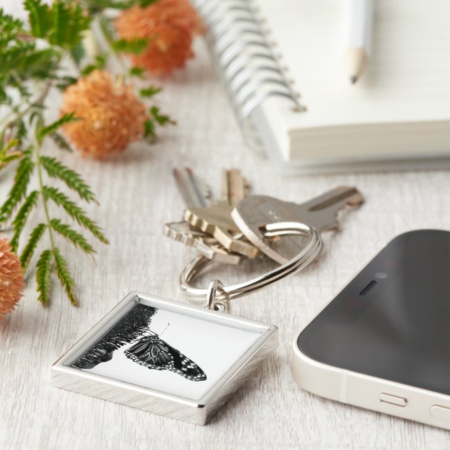 butterfly shy blacq key ring (Side)