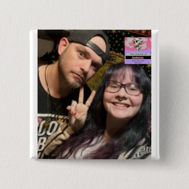 Button pin for clothing.   (Front)