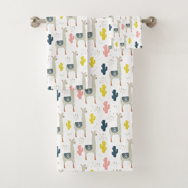 Cactus & Llamas Pattern Bath Towel Set (Insitu)