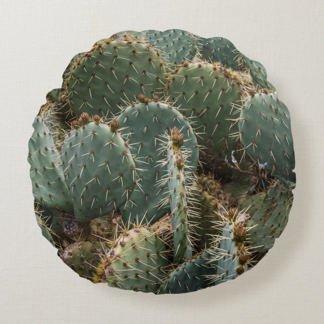 Cactus pattern: trendy Opuntia ficus-indica. Round Cushion (Front)