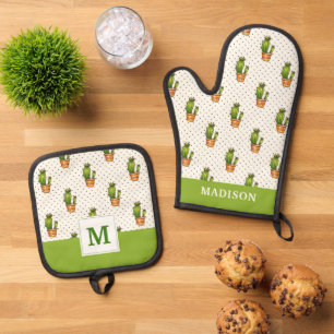 Cactus & Succulent Polk Dot Pattern Oven Mitt & Pot Holder Set