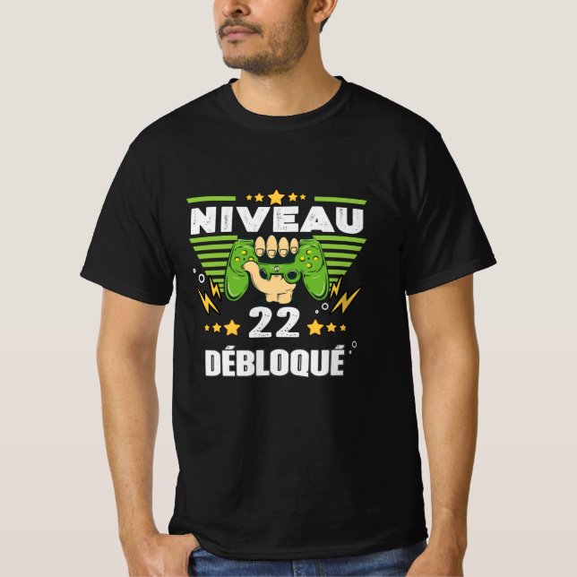 Cadeau 22 ans Anniversaire Gamer Niveau 22 T-Shirt (Front)