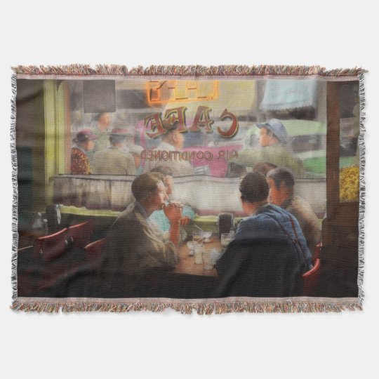 Cafe - Cold drinks with friends 1941 Throw Blanket
