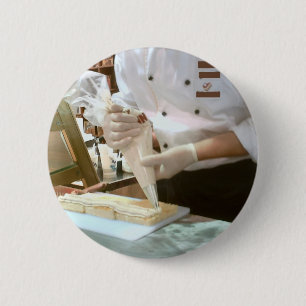 Cake decorating 6 cm round badge