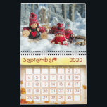 Calendrier double page medium, Blanc Calendar<br><div class="desc">it christmas gift for family. Double page calendar with wonderful christmas pictures</div>