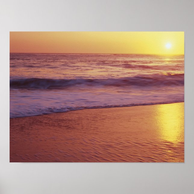 California, near Santa Cruz, View of beach at Poster (Front)