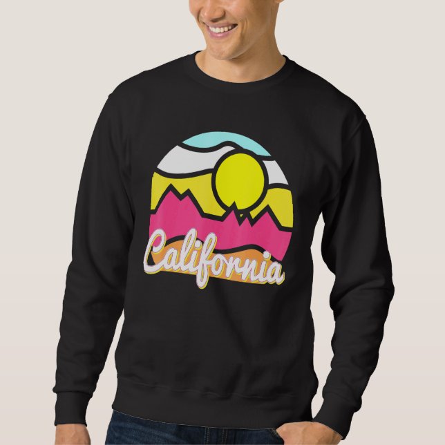 California Retro Mountain Sunset Outdoor Vanlife E Sweatshirt (Front)