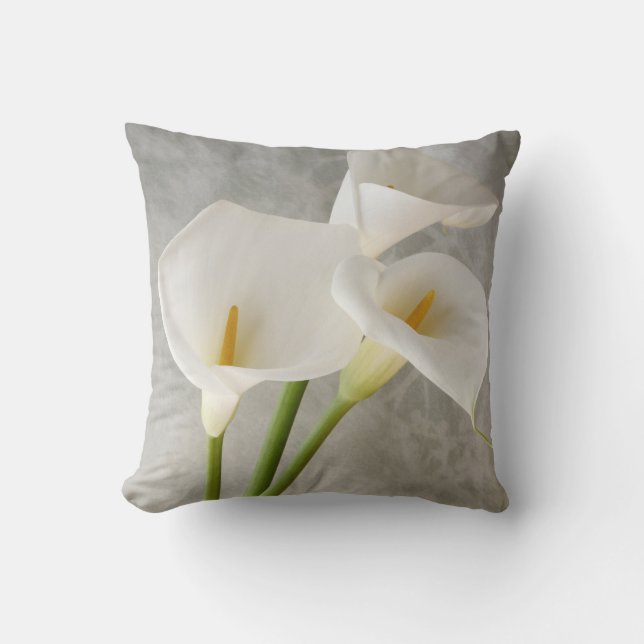 Calla lilies cushion (Front)