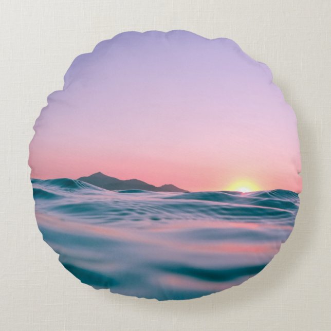 Calm body of water during golden hour round cushion (Front)