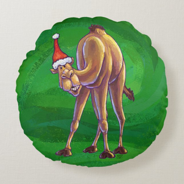 Camel Christmas On Green Round Cushion (Front)