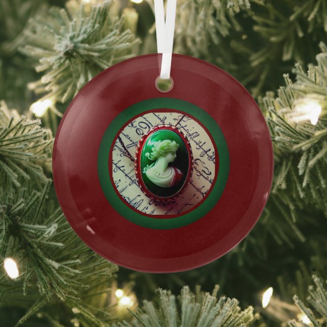 Cameo Jewellery Ornament (Insitu)