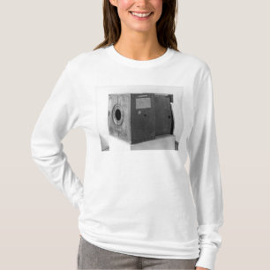 Camera of Joseph Nicephore Niepce, c.1816-22 T-Shirt