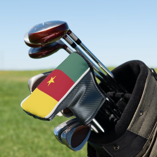 Cameroon flag golf head cover (In Situ)