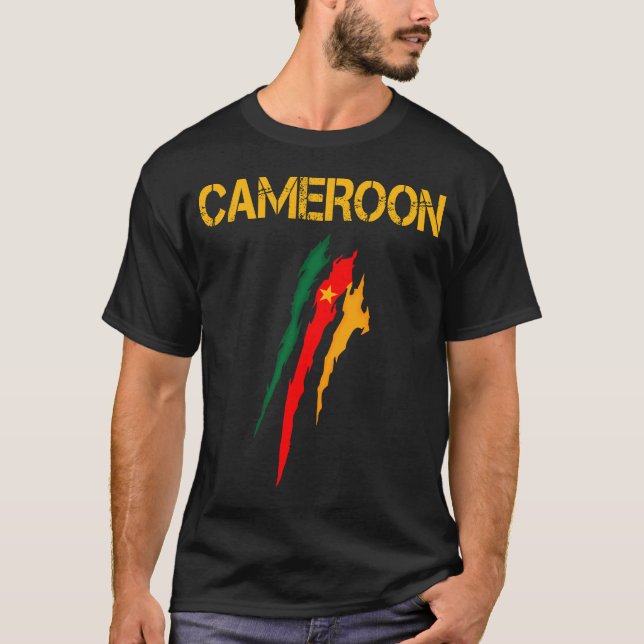 Cameroon,Flag of Cameroon,Cameroon Flag. T-Shirt (Front)