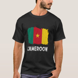 Cameroon Flag Vintage Cameroonian Roots Cameroonia T-Shirt