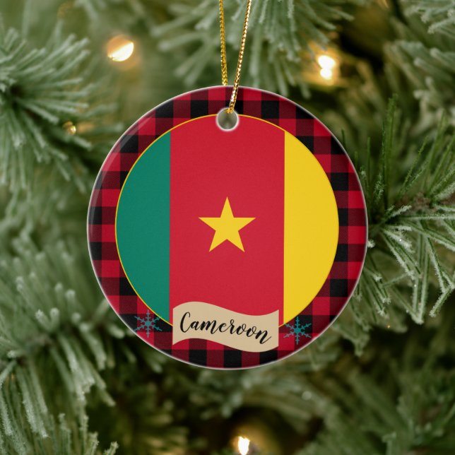 Cameroon, Red buffalo plaid & Cameroon Flag Ceramic Ornament (Tree)