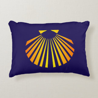 Camino de santiago scallop shell decorative cushion