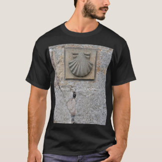 Camino de Santiago - scallop shell T-Shirt