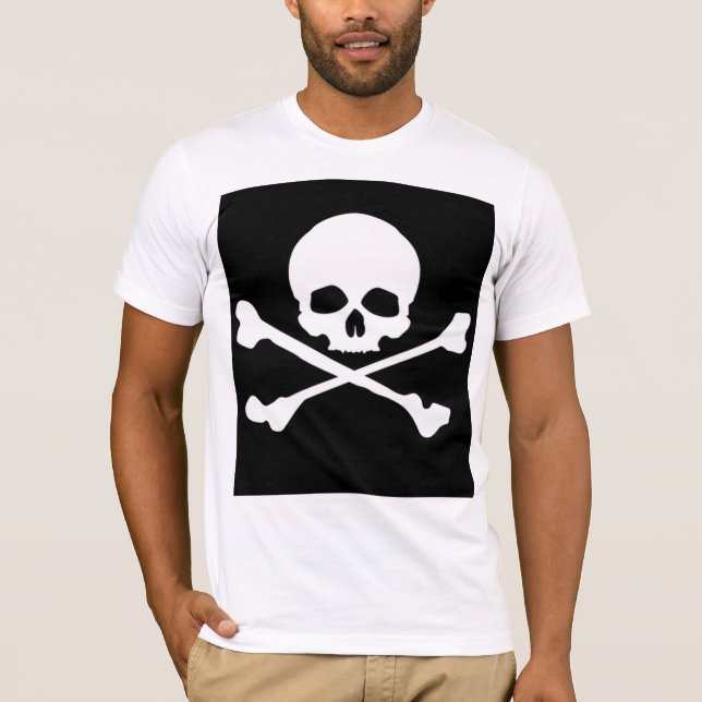 Camiseta Bella+Canvas Bandeira Pirata Clássica T-Shirt (Front)
