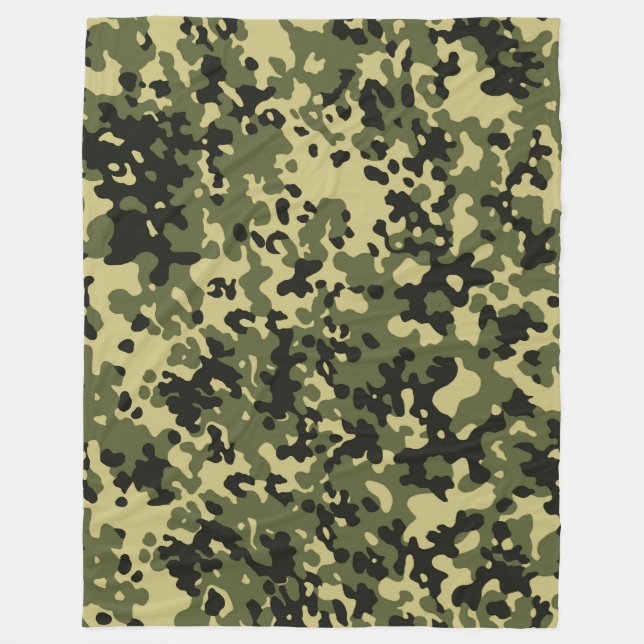 Camouflage Fleece Blanket (Front)