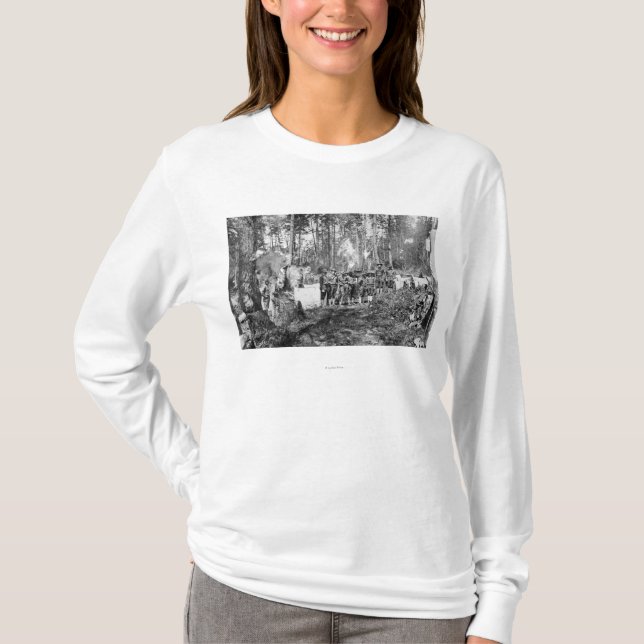 Campers Posing T-Shirt (Front)