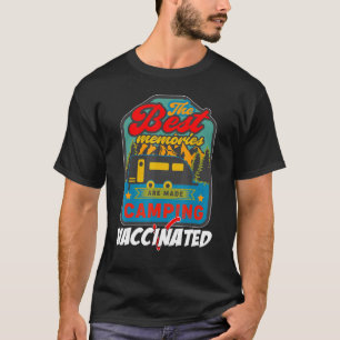 Camping Retro Travel Trailer Outdoor Caravan Pluss T-Shirt
