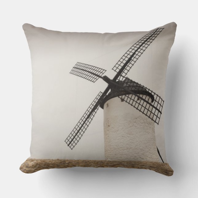 Campo de Criptana, antique La Mancha windmills Cushion (Front)