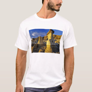 Canada, Alberta, Drumheller. Hoodoos. T-Shirt